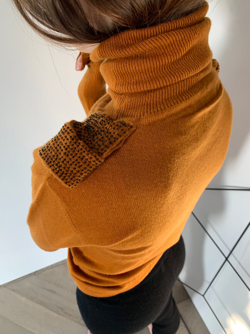 STELLA turtleneck caramel
